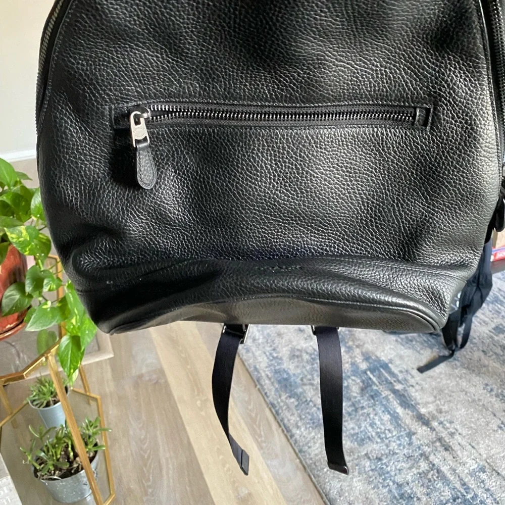 Back pack - Picture 2 of 3